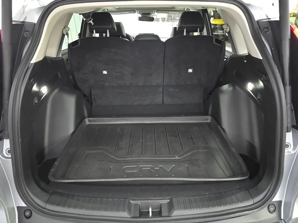 Used 2023 Lunar Silver Metallic Honda EX-L image 12