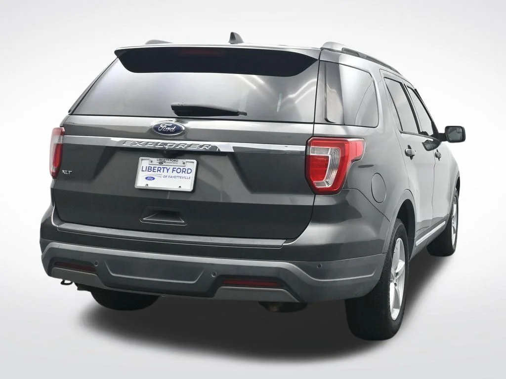 Used 2019 Gray Ford XLT image 7