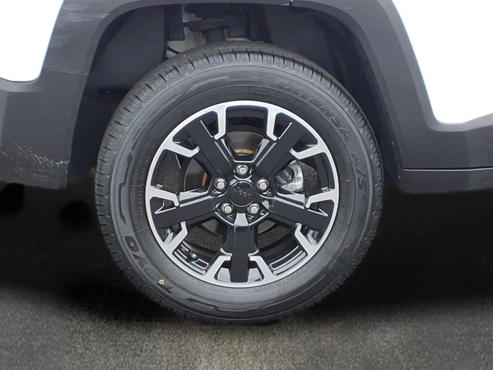 Used 2023 Alpine White Clearcoat Jeep Trailhawk image 3