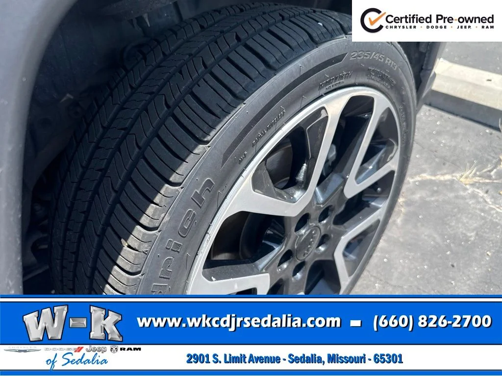 Certified Used 2017 Black Jeep Limited image 4