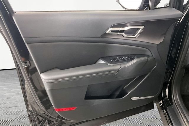 Used 2026 Black Kia EX image 19