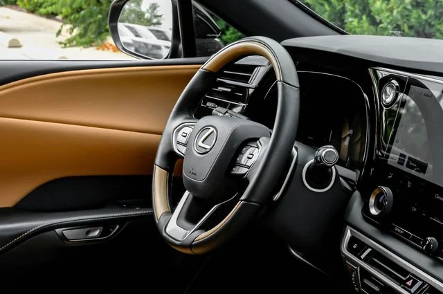 Used 2025 Black Lexus 350 Premium Plus image 21