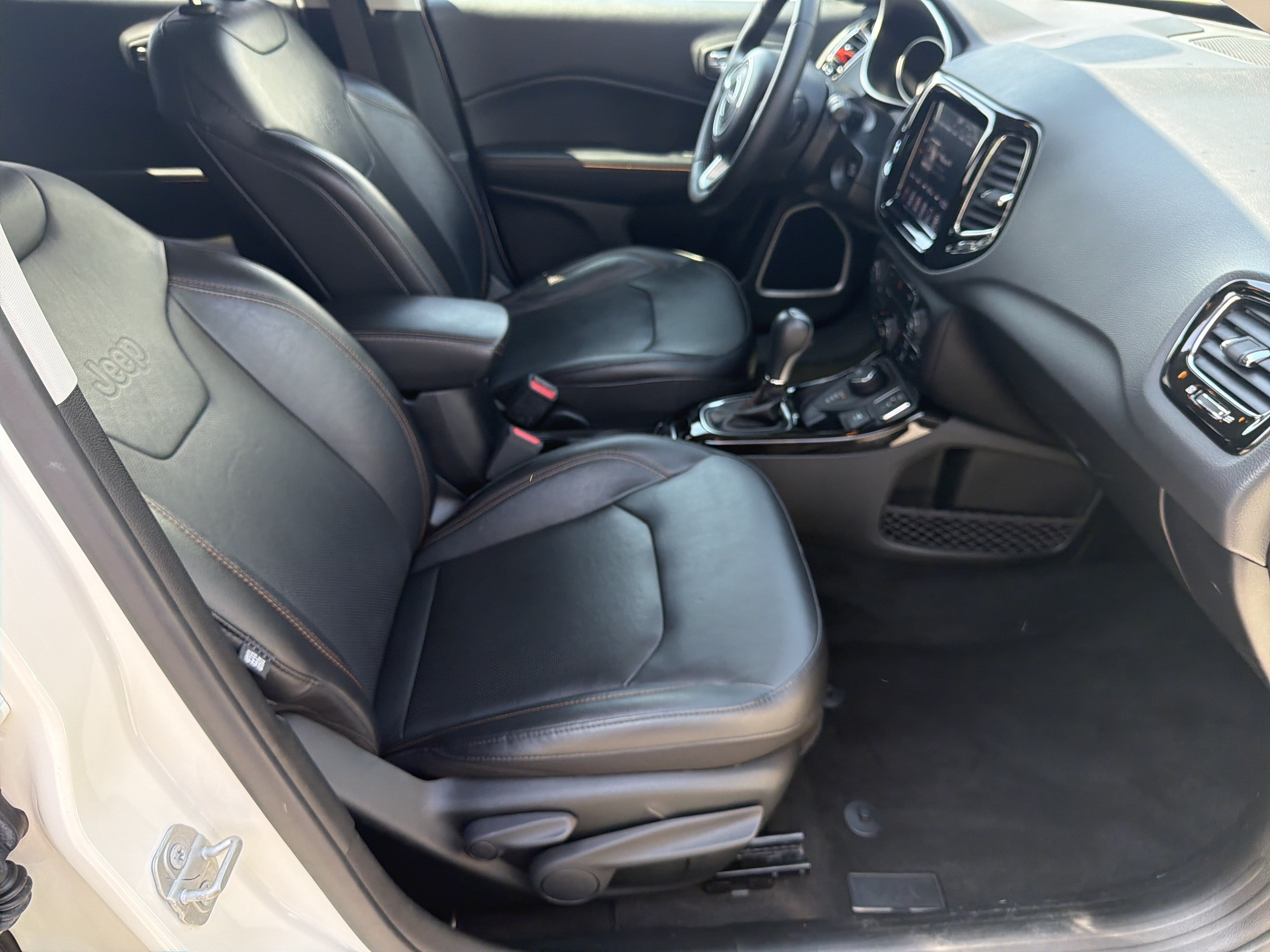 Used 2019 White Clearcoat Jeep Limited image 16