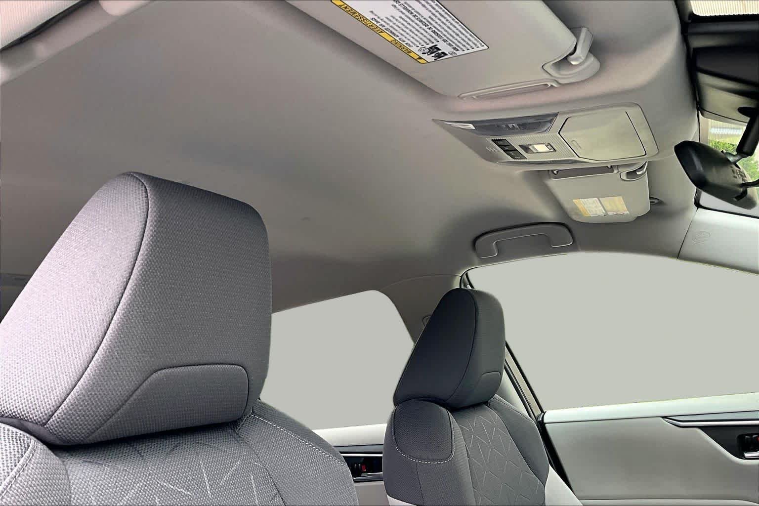 Used 2022 Magnetic Gray Metallic Toyota Hybrid XLE image 26
