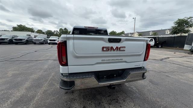 2026 GMC Sierra 1500 SLT - Photo 7