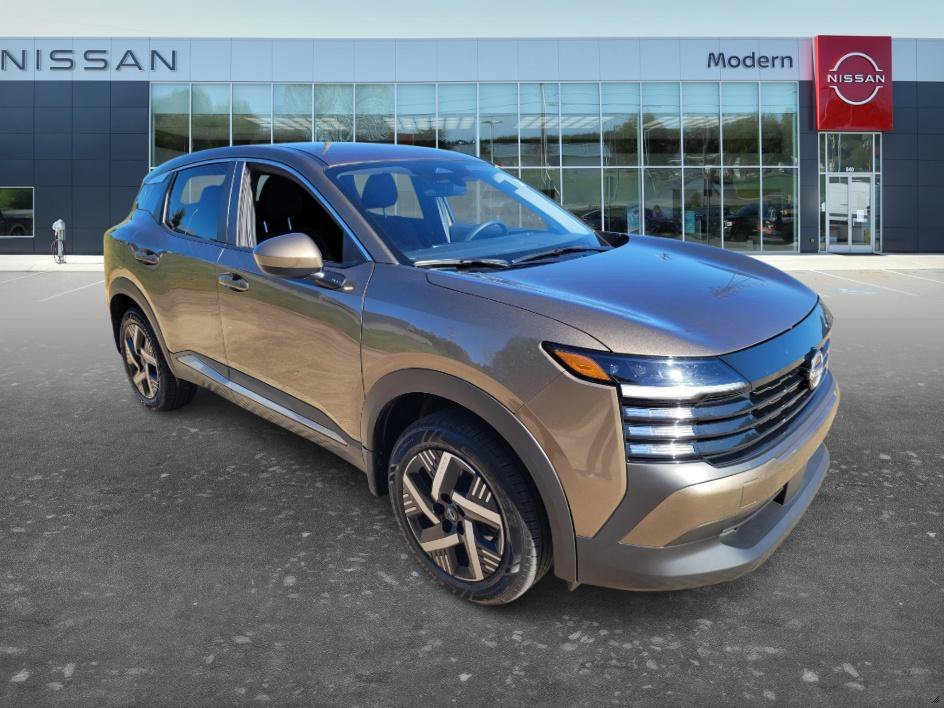Used 2025 Canyon Bronze Metallic Nissan SV image 3
