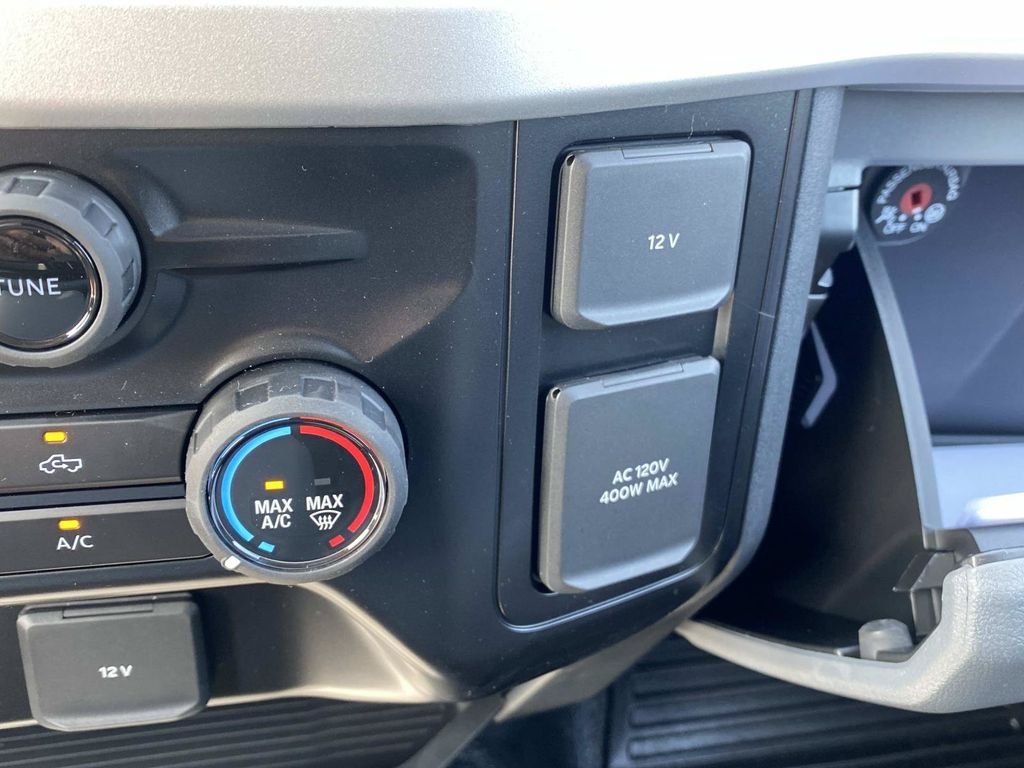 New 2026 Oxford White Ford F-350® XL image 18