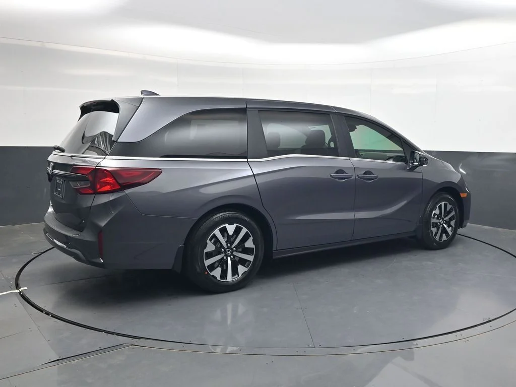 New 2026 Modern Steel Metallic Honda EX-L image 4