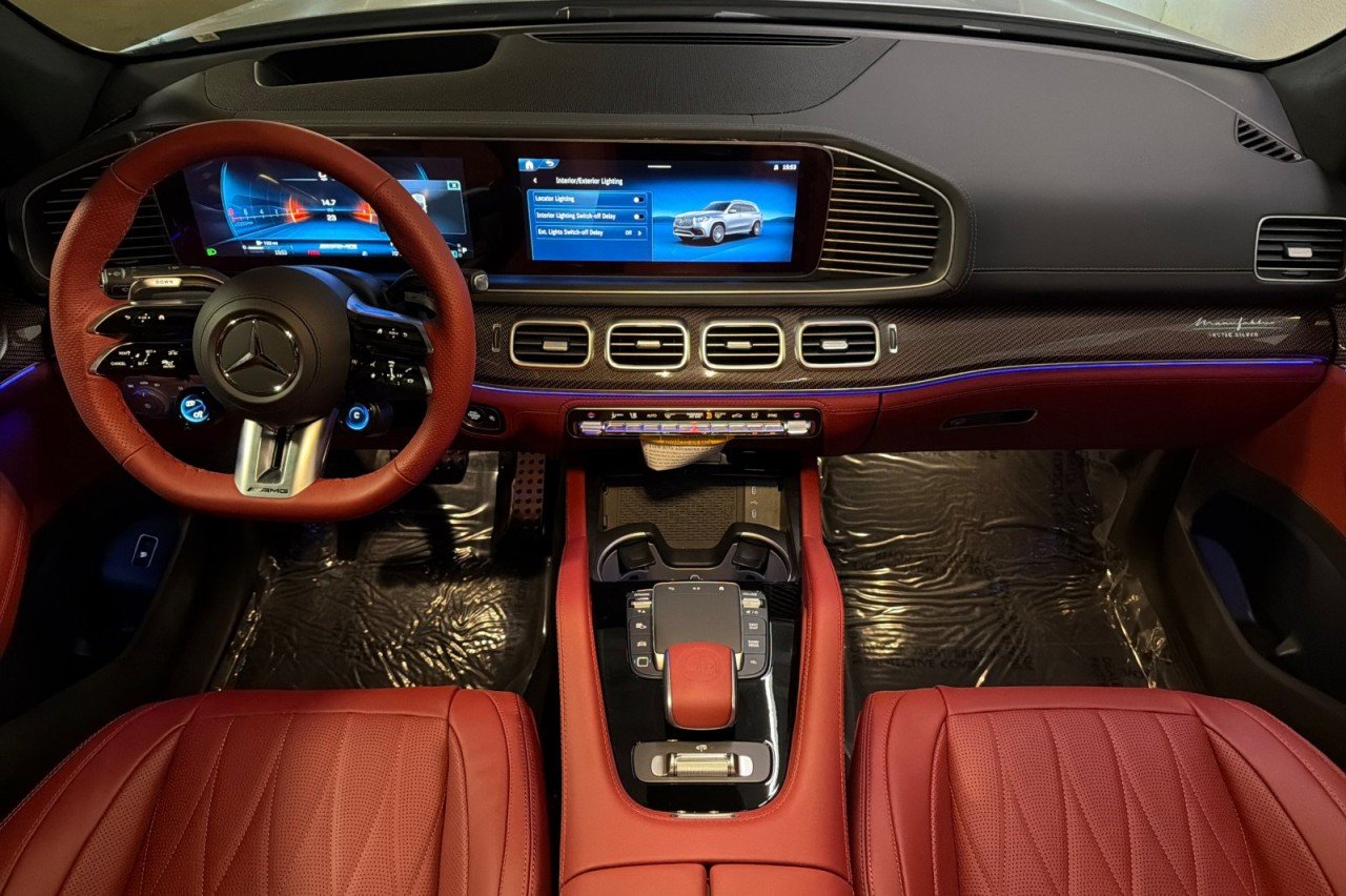 New 2026 MANUFAKTUR Signature Cirrus Silver Magno Mercedes-Benz AMG® GLS 63 4MATIC+ SUV image 12