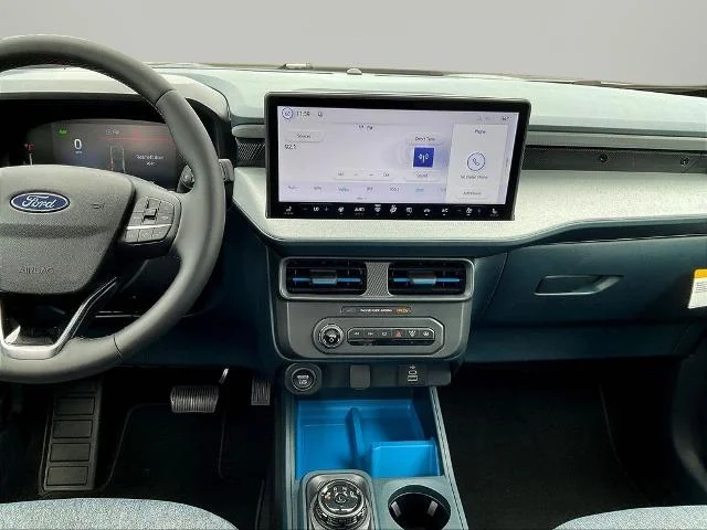 New 2026 Oxford White Ford XLT image 41