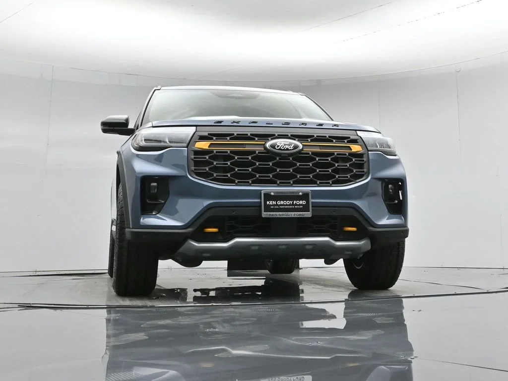 New 2026 Vapor Blue Metallic Ford Tremor image 50