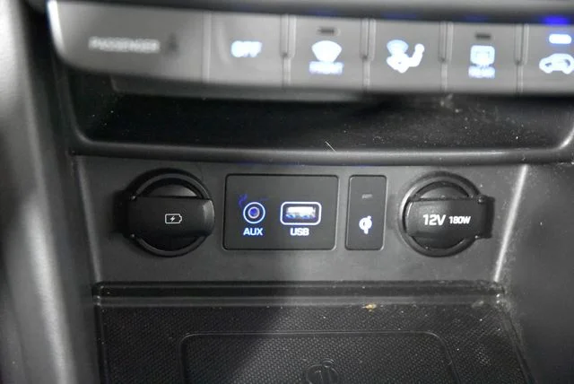 Used 2021 Black Hyundai Ultimate image 39