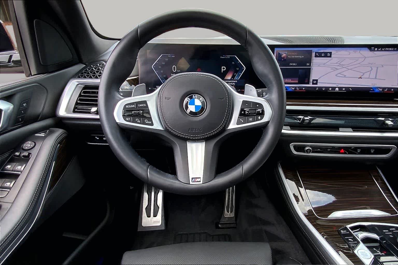 Used 2024 Black Sapphire Metallic BMW sDrive40i image 6