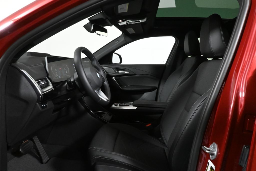 Used 2026 Red BMW xDrive28i image 3