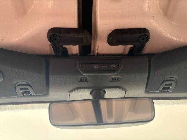 Used 2021 Granite Crystal Metallic Clearcoat Jeep Unlimited Sahara image 23