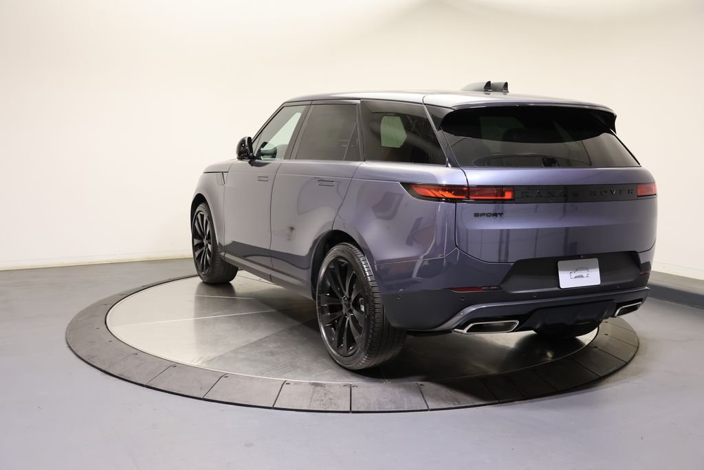 New 2026 Varesine Blue Metallic Land Rover SE image 3