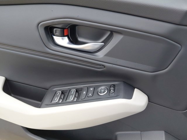New 2026 Platinum White Pearl Honda SE image 15