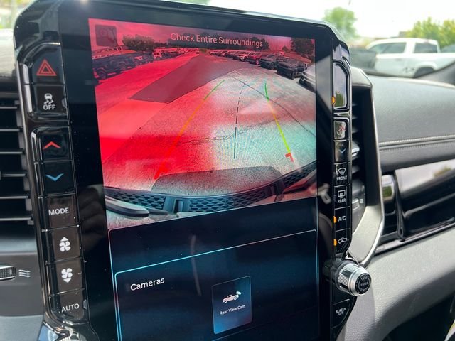 New 2026 Granite Crystal Metallic Clear-Coat Exterior Paint RAM Laramie image 26