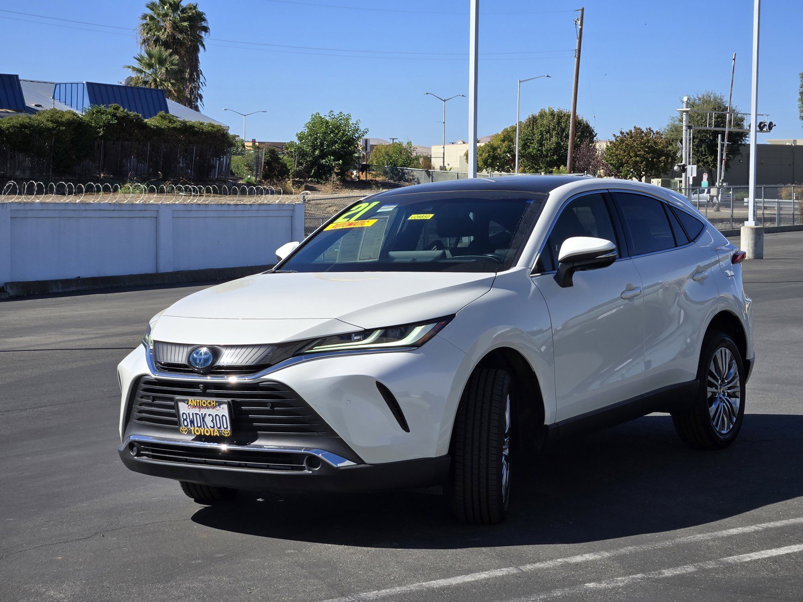Used 2021  Toyota  image 8