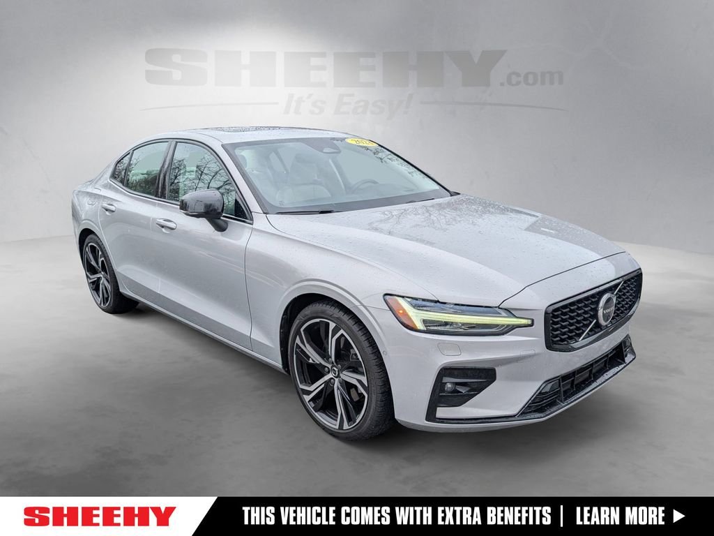 2023 Volvo S60 B5 Ultimate Dark Theme AWD's photo