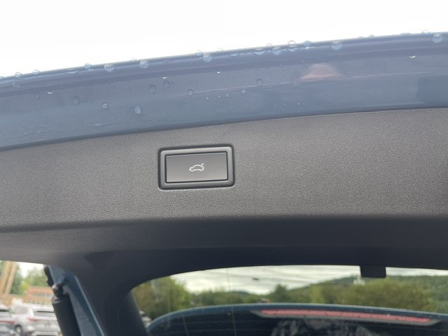 New 2026 Monterey Blue Pearl Volkswagen 2.0T SE image 10