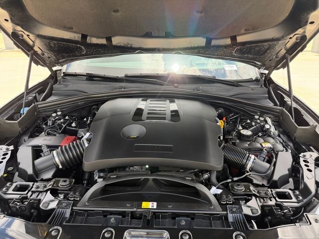 Certified Used 2025 Black Jaguar P400 R-Dynamic S image 19