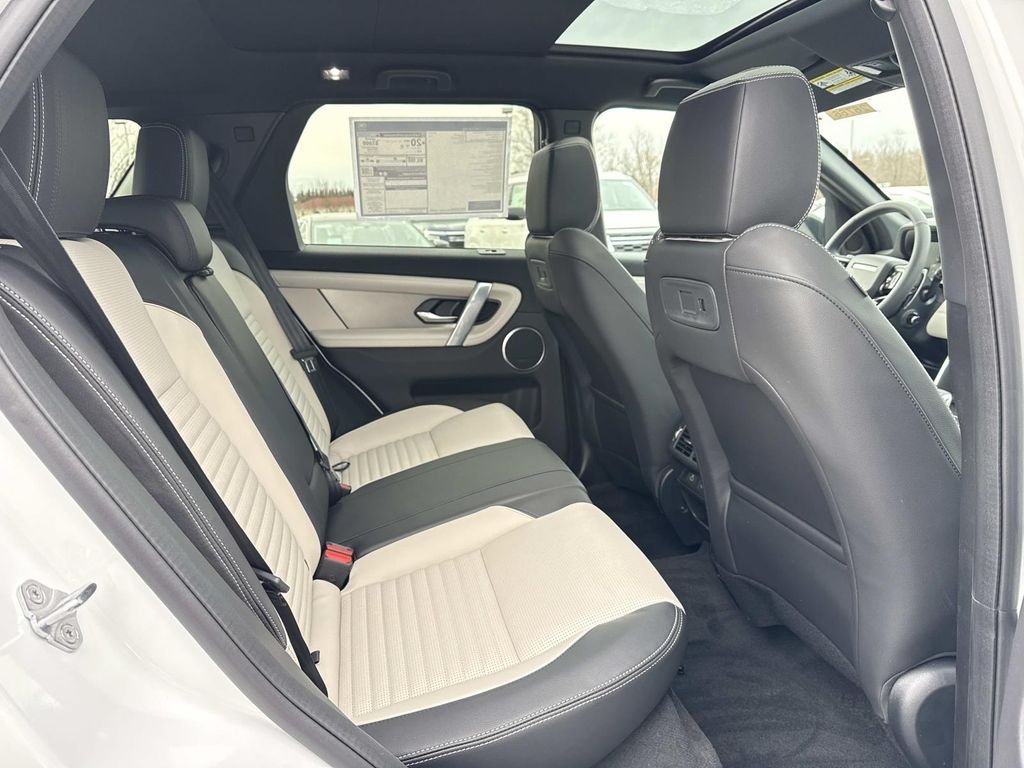 New 2026 Fuji White Land Rover Landmark Edition image 14