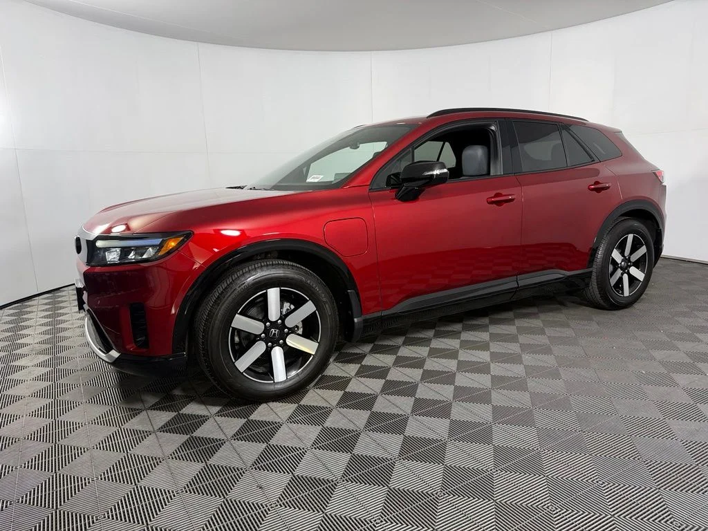 Certified Used 2025 Red Honda Touring image 9