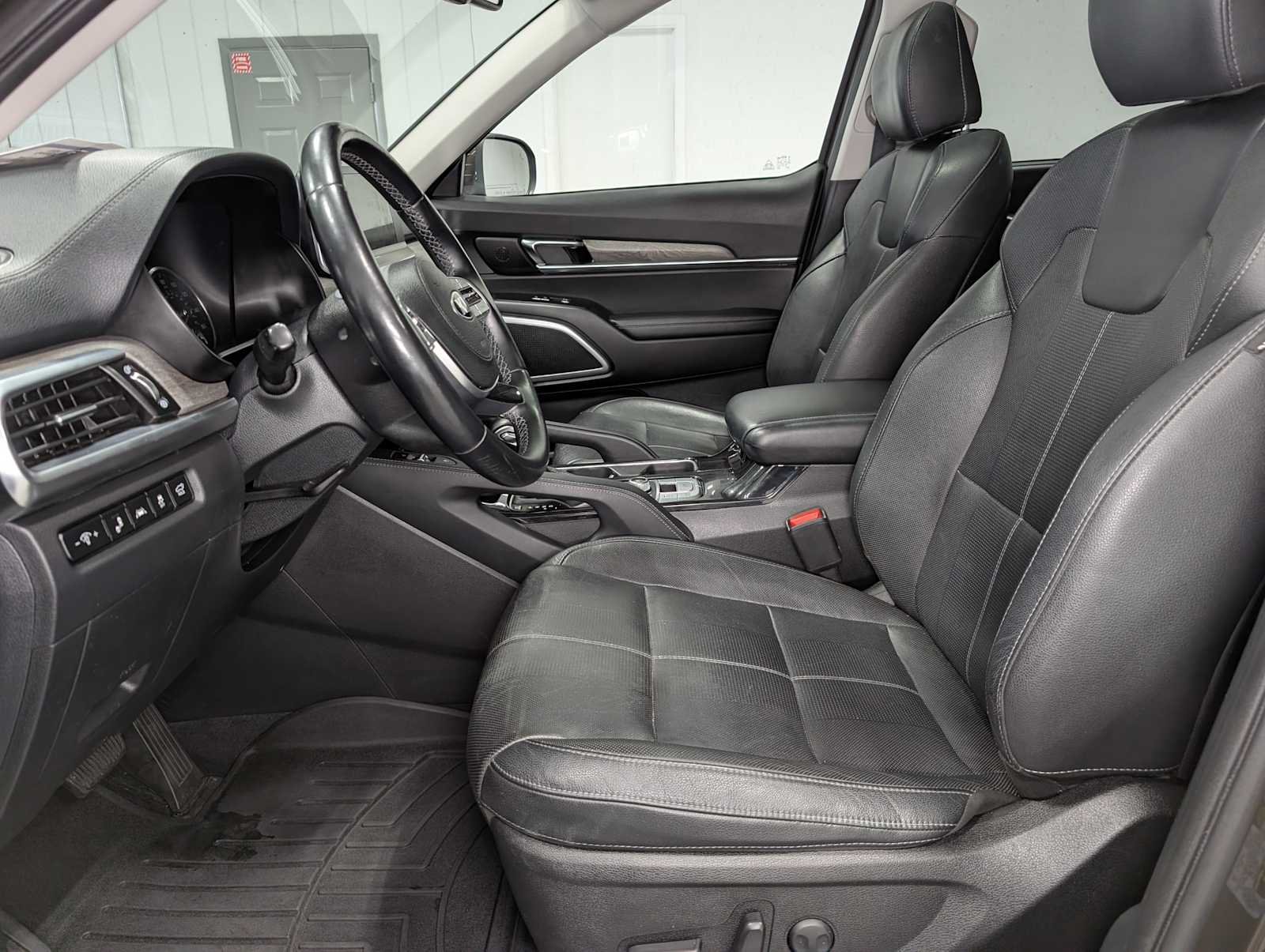Used 2021 Dark Moss Kia EX image 4
