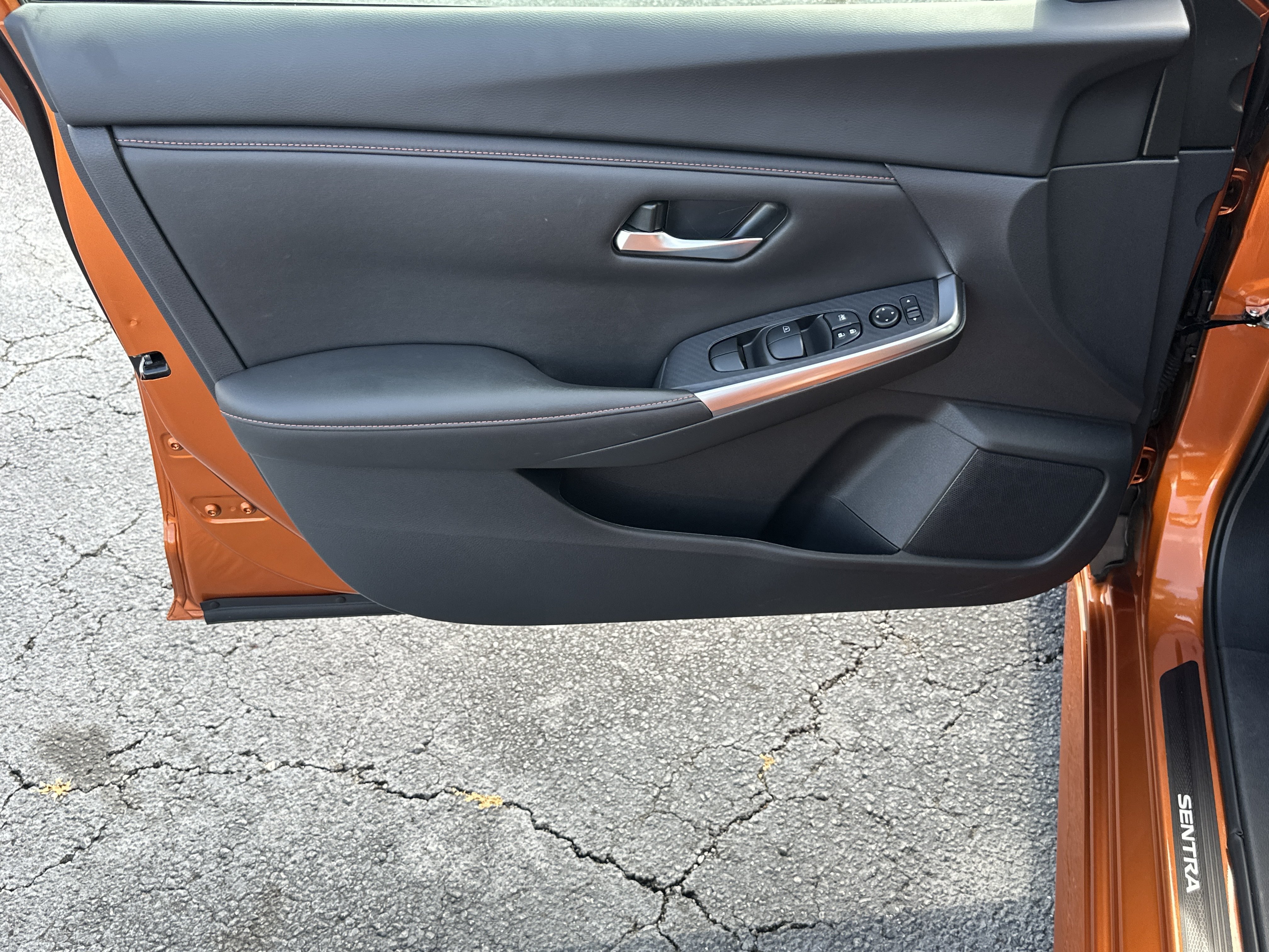 Used 2024 Monarch Orange Metallic/Super Black Nissan SR image 10
