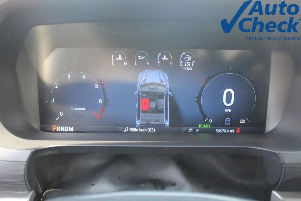 Used 2024 Oxford White Ford XLT image 21