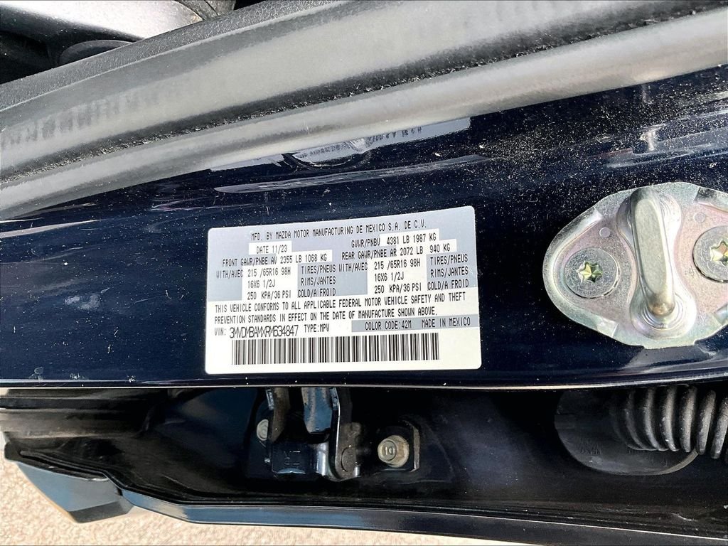 Used 2024 Blue Mazda 2.5 S image 27