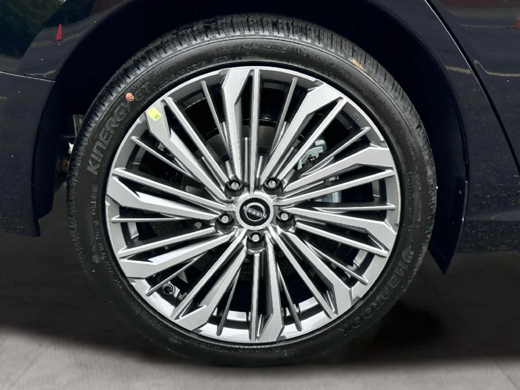 New 2026 Super Black Nissan SV image 10