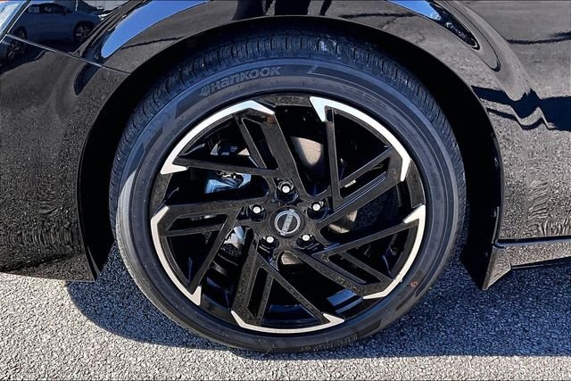 New 2026 Nissan Sentra SR 4D Sedan