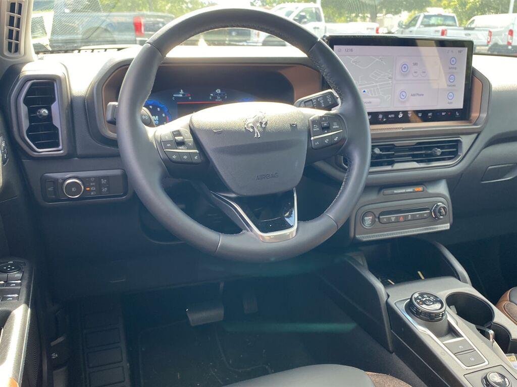 Used 2025 Desert Sand Ford Outer Banks image 3
