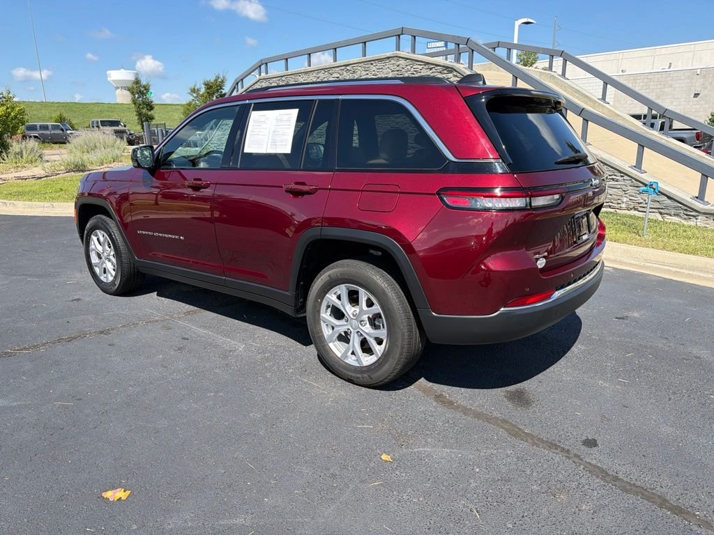 Used 2023 Red Jeep Limited image 5