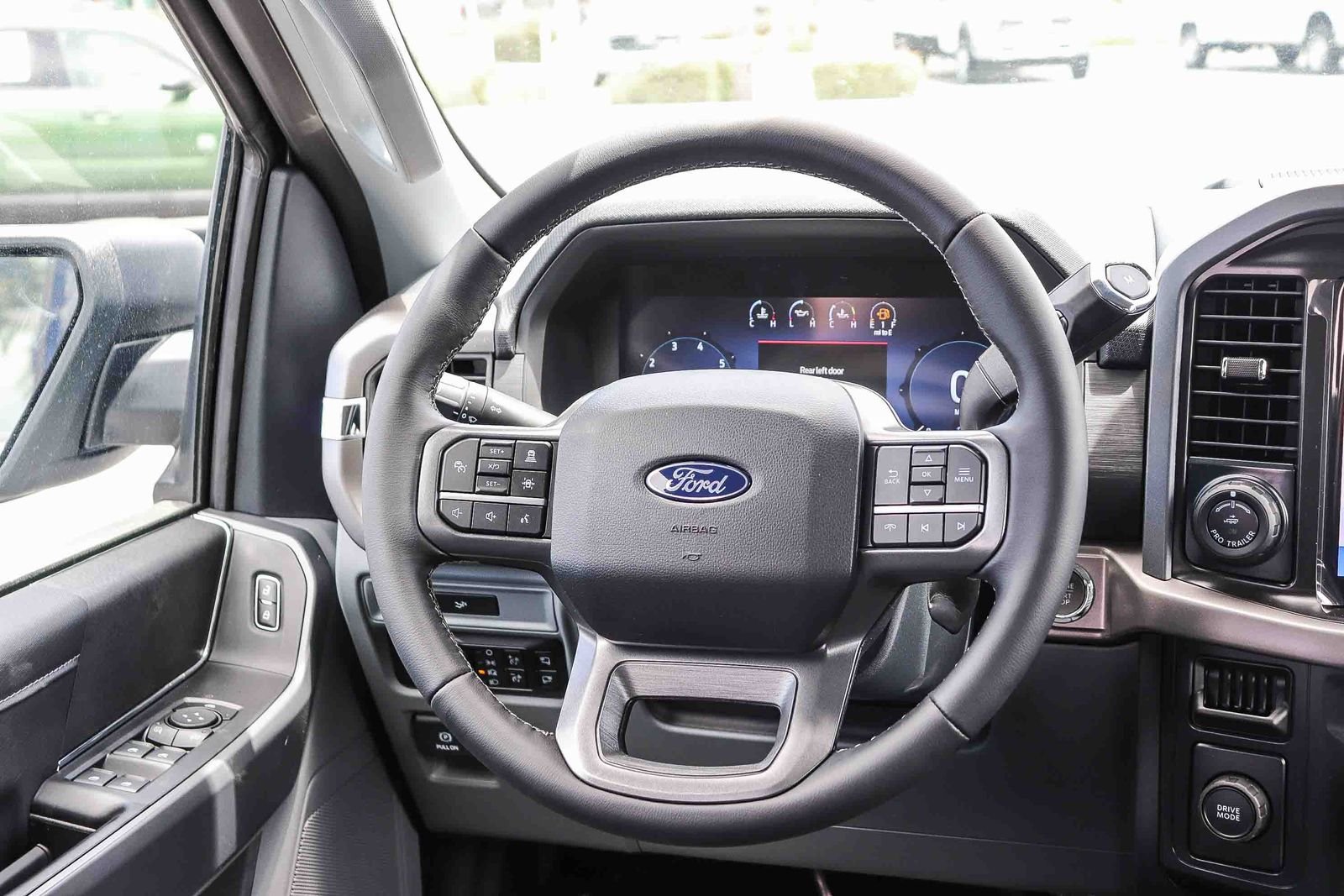 New 2026 Avalanche Ford XLT image 15
