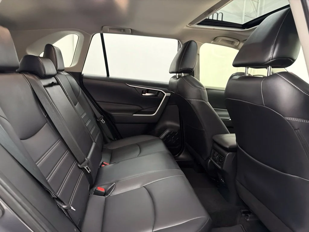 Used 2023 Gray Toyota XLE Premium image 29