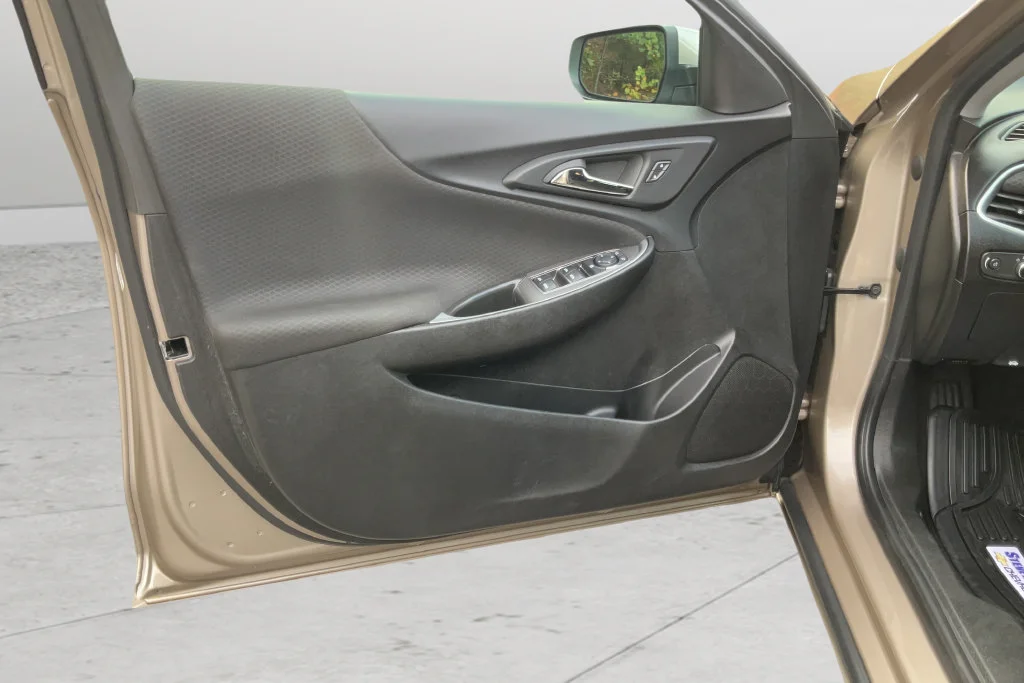 2024 Chevrolet Malibu 1LT - Photo 10