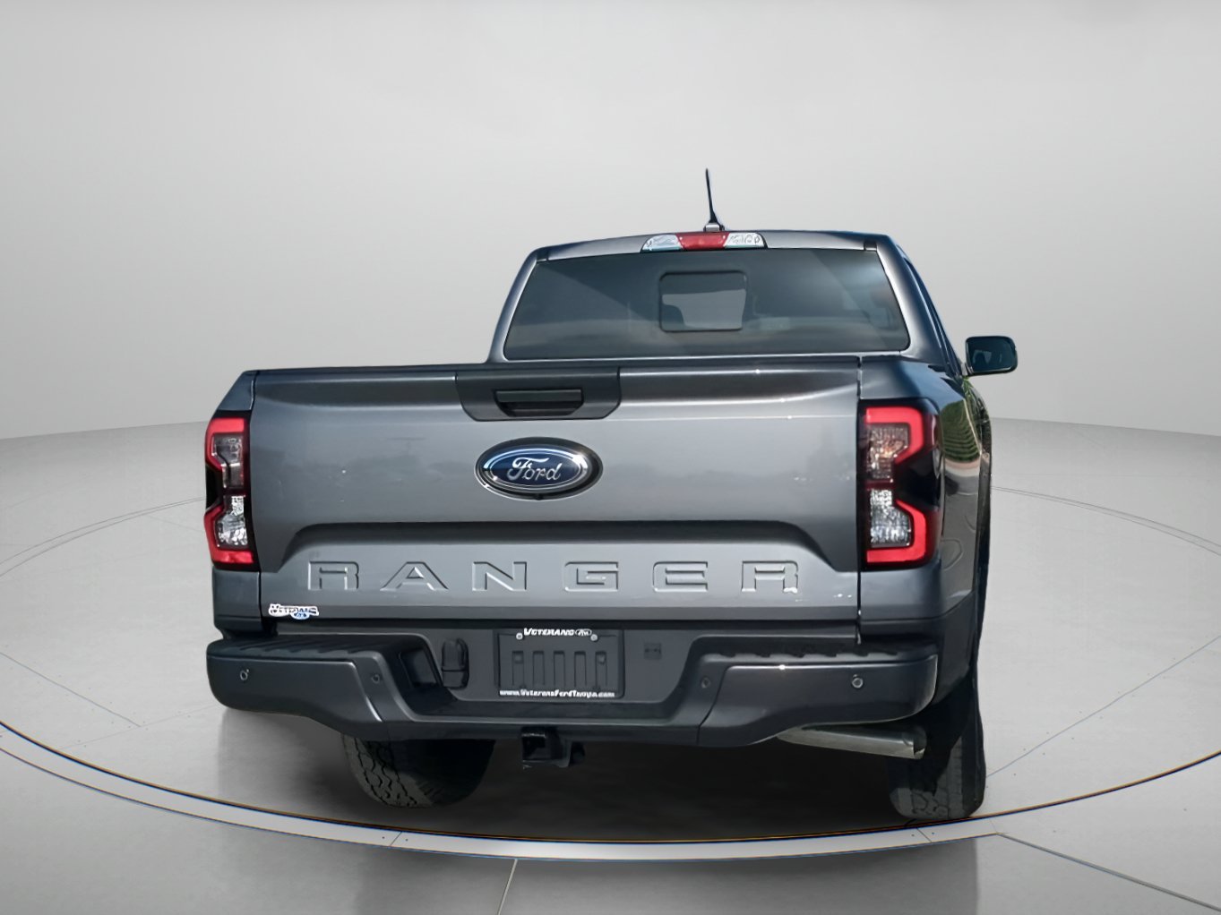 New 2026 Carbonized Gray Metallic Ford Lariat® image 22