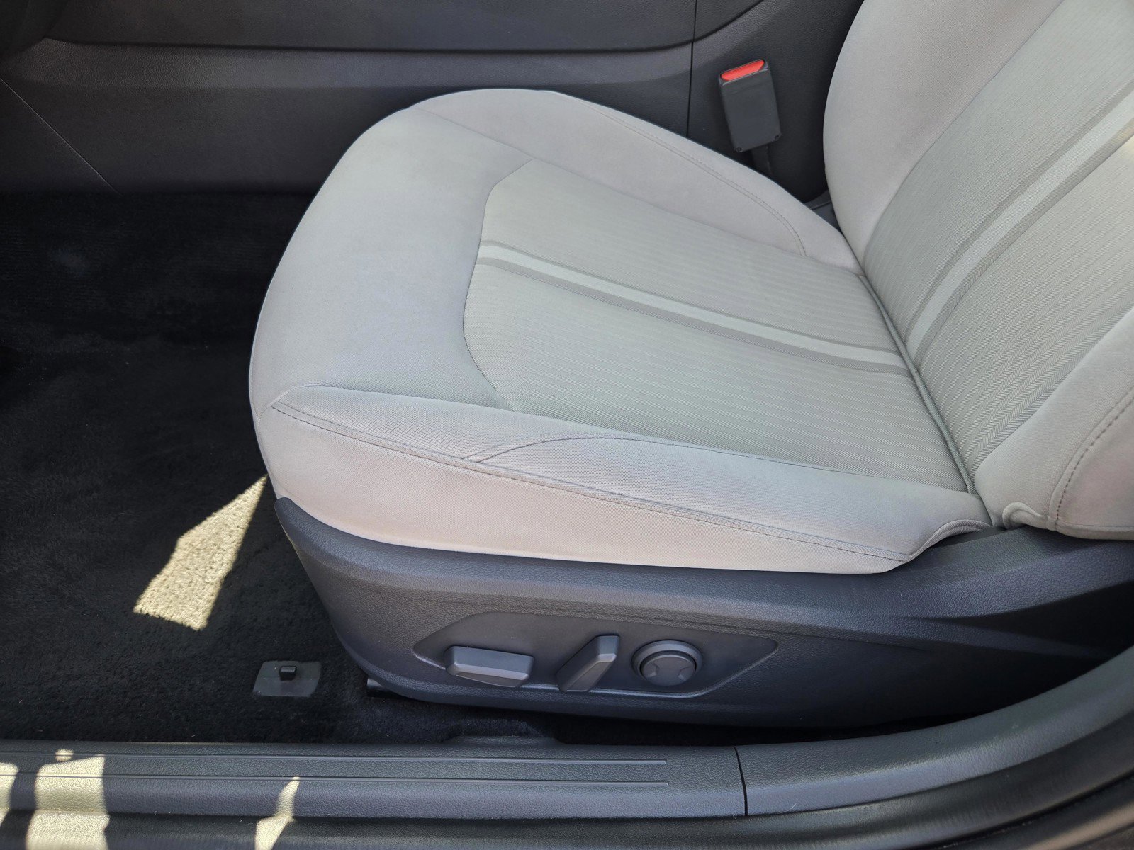 Certified Used 2024 Portofino Gray Hyundai SEL image 19