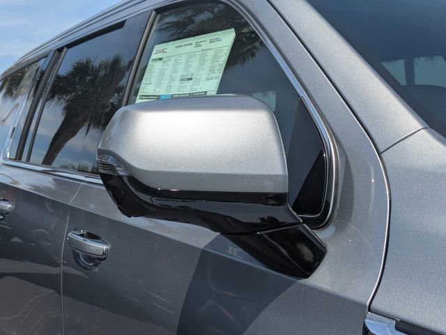 New 2026 Sterling Metallic GMC Elevation image 15