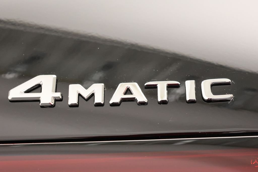 New 2026 Black Mercedes-Benz GLC 300 image 10