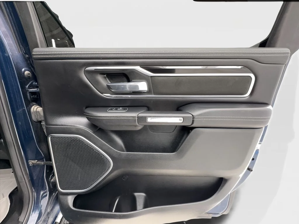 Used 2021 Blue Ram Laramie image 28