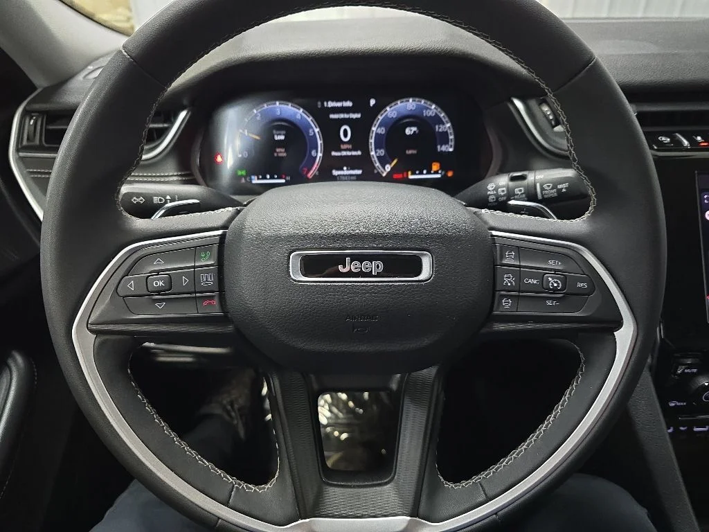 Used 2024 Black Jeep Laredo image 18