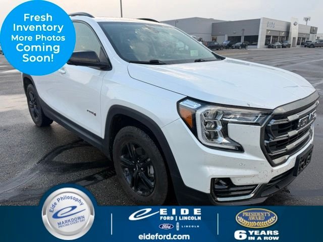 Used 2023 White GMC AT4 image 1