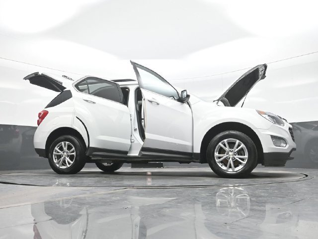 Used 2016 White Chevrolet LT image 31