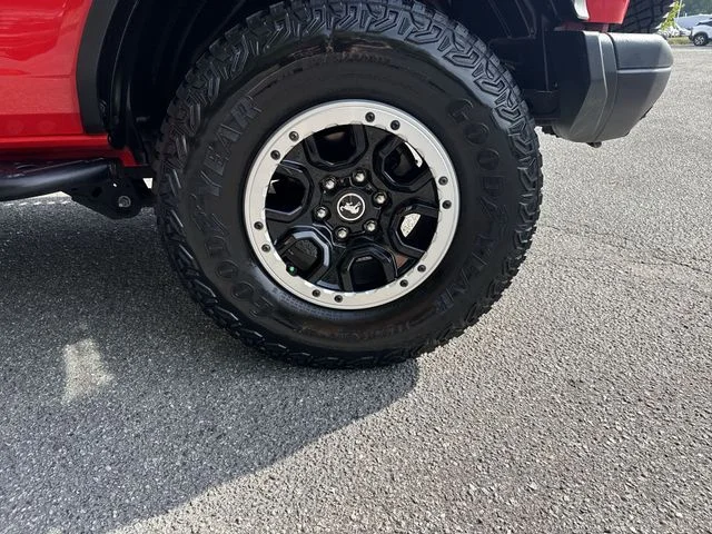 Used 2022 Red Ford Badlands image 33
