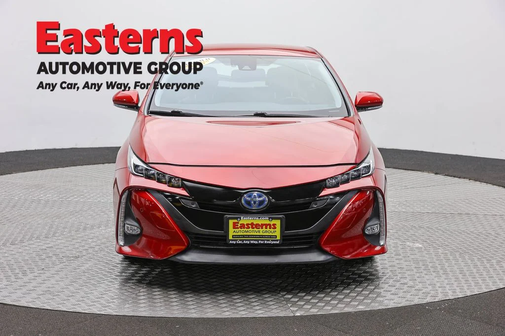 Used 2018 Red Toyota Advanced image 2