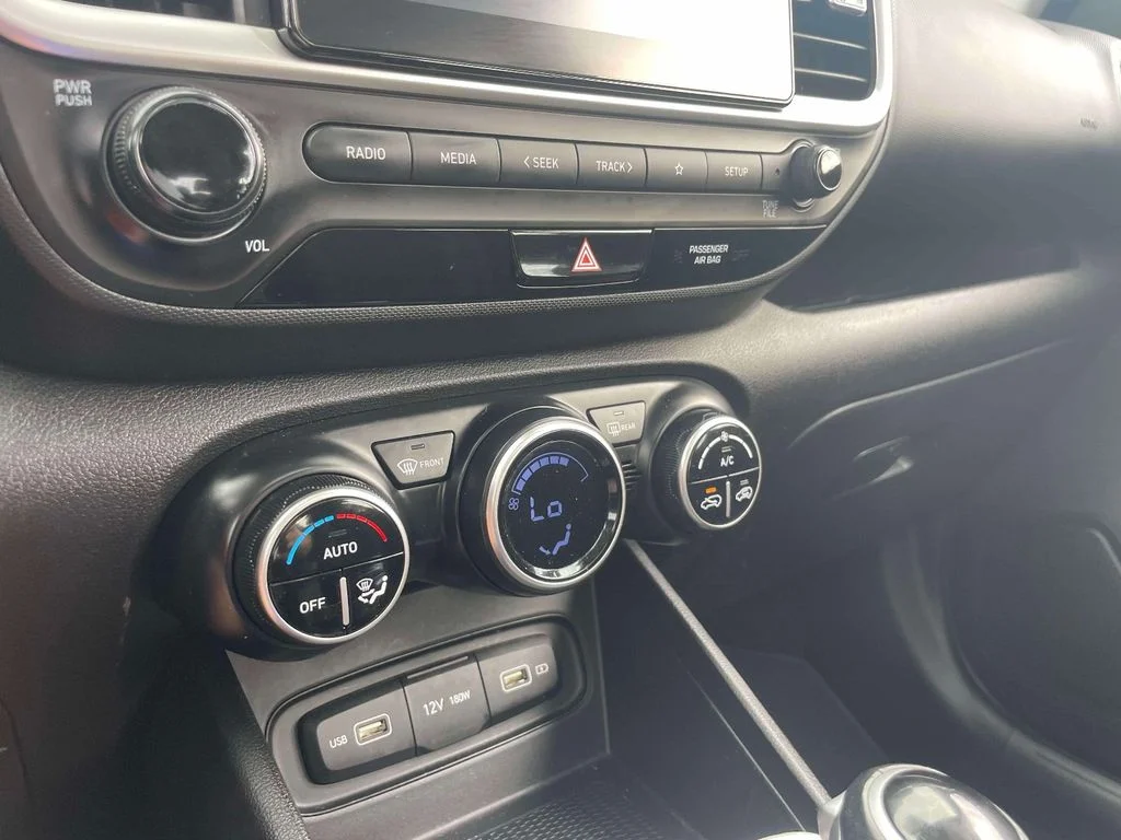 Used 2022 Gray Hyundai SEL image 25